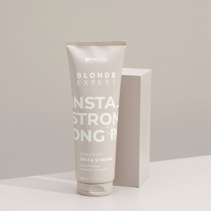 INDOLA_Blonde_Expert_RL_25_065__LowRes_RGB